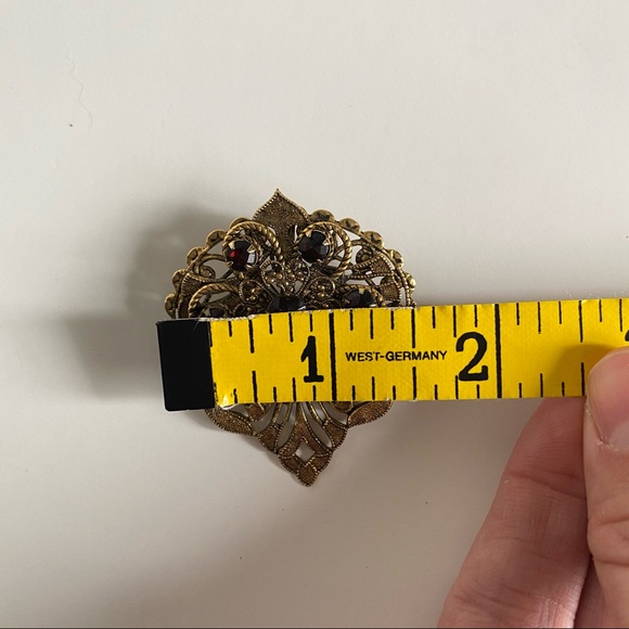 Vintage Ruby Red Gold Bronze Broach Pin Pendant No Markings or Brand - Picture 10 of 10